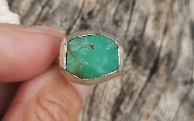 Anillo crisoprasa