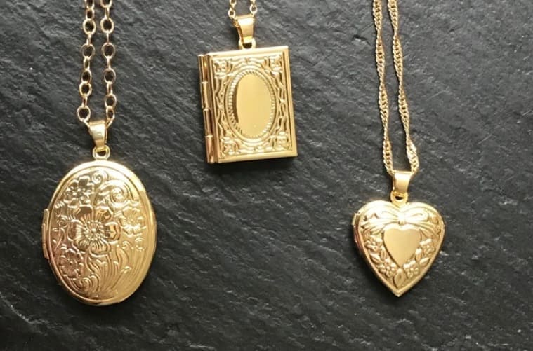 Así quedan piezas de joyería de oro de 18k después de ser limpiadas