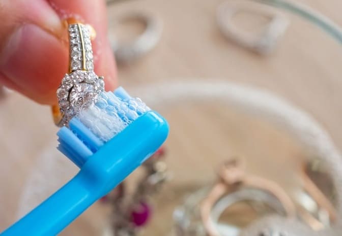 Sácale brillo a tus pendientes, anillos o pulseras con bicarbonato