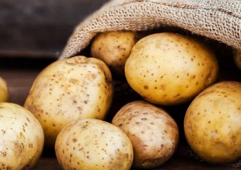 Limpia joyas con patatas