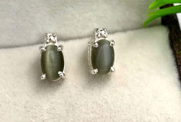 Pendientes de crisoberilo