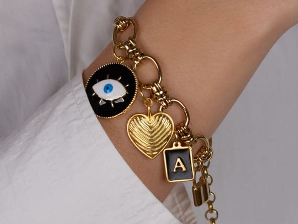Pulsera con dijes de plata 925