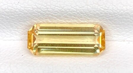 Piedra del chakra del Plexo Solar topacio.