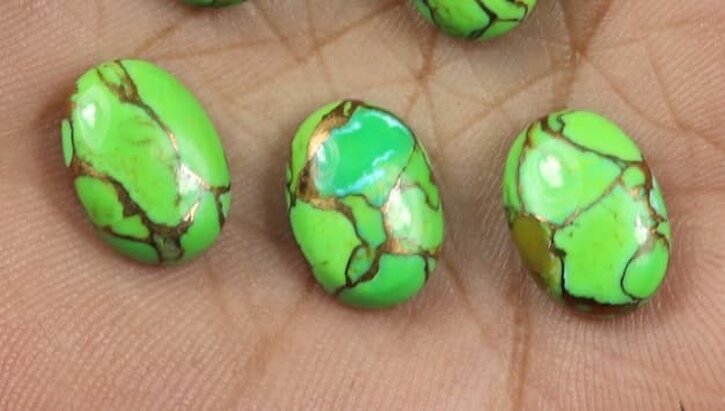 La turquesa de color verde es otra opción